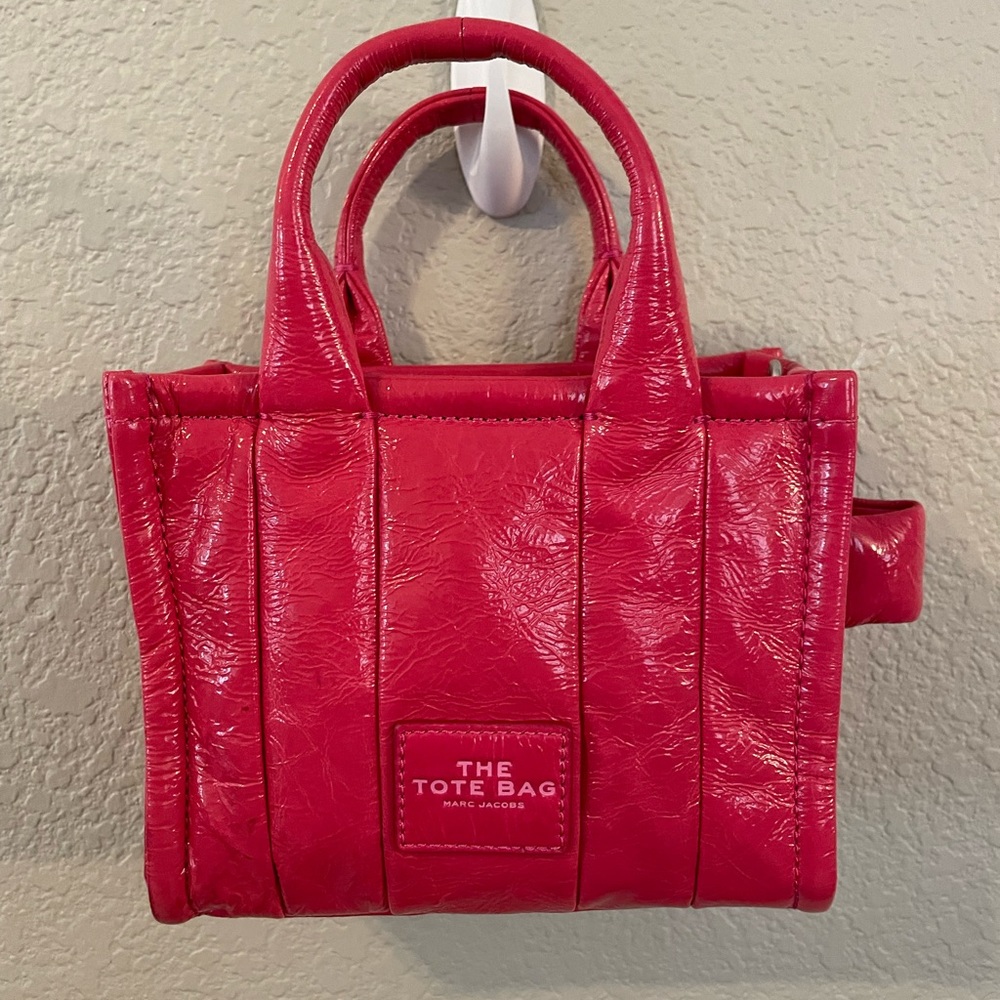 Gently Used THE TOTE by Marc Jacobs Crinkle Tote in Patent Calf Leather